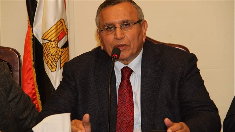 الدكتور عبد السند