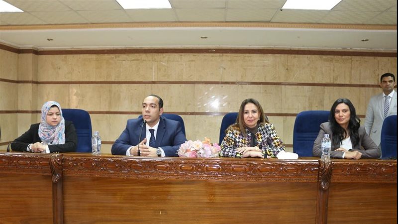 جانب من الزيارة