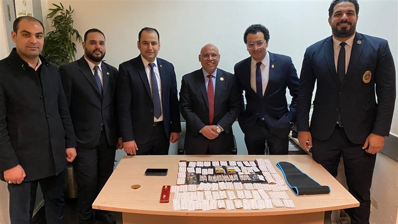 المضبوطات بحوزة رجال