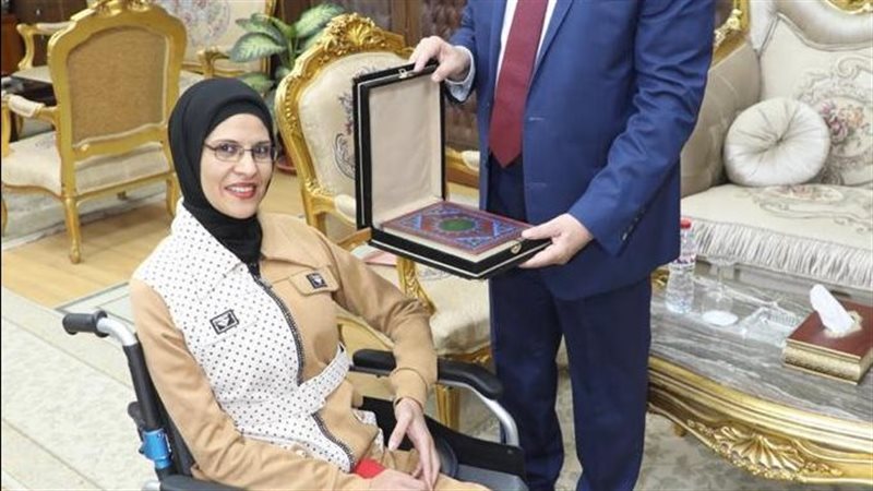مواطنة من ذوي الهمم