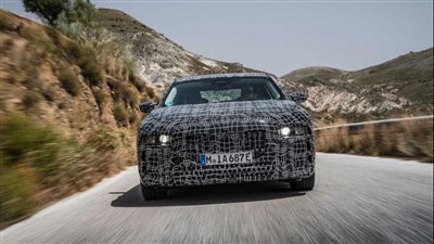 بي إم دبليو i7 أول سيدان كهربائية بالعالمً