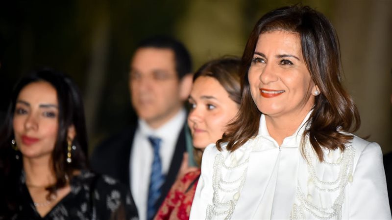 السفيرة نبيلة مكرم