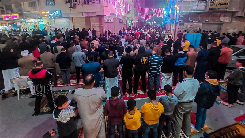 صلاة التراويح بمدينة