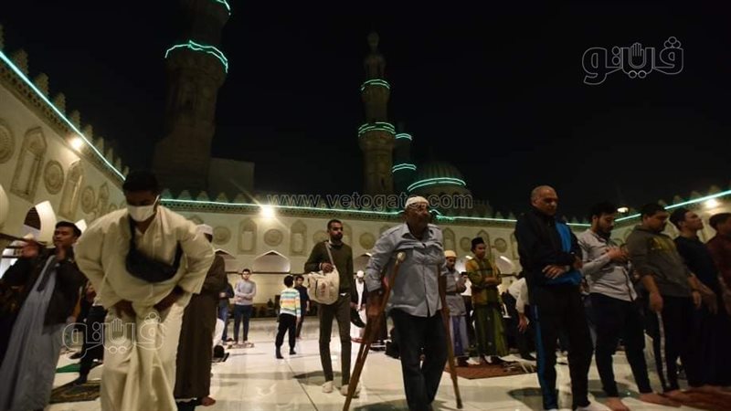صلاة التراويح بجامع