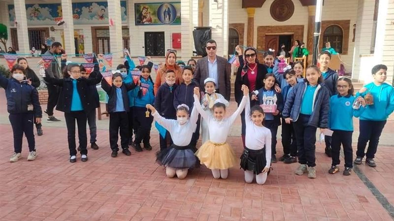 جانب من الاذاعة المدرسية