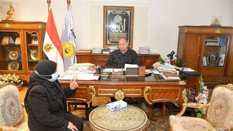 لقاء محافظ أسيوط