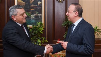 محافظ الإسكندرية يبحث مع سفير دولة أرمينيا تعزيز التعاون