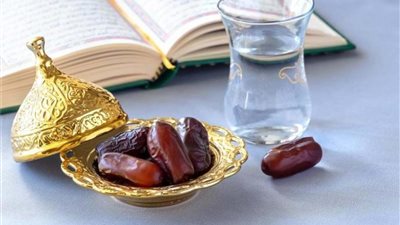 أستاذ سموم بـ