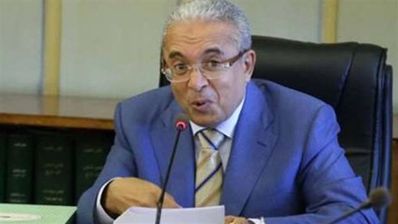  ياسر عمر وكيل لجنة