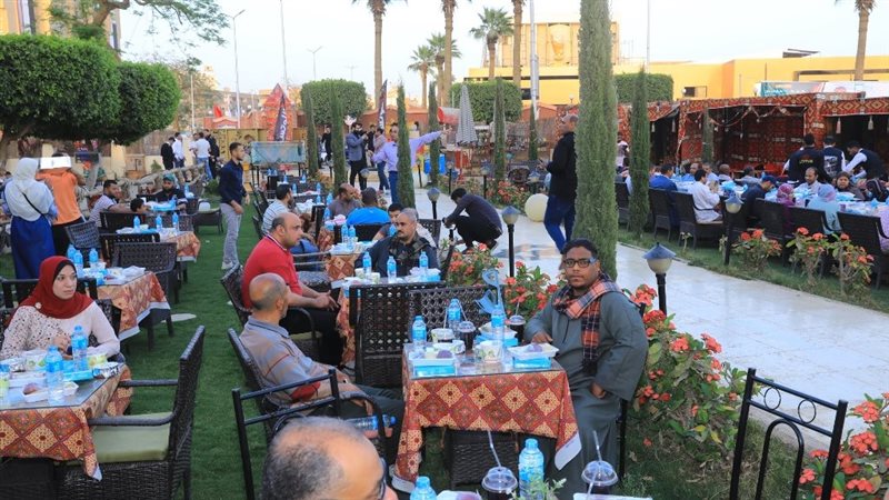 محافظ سوهاج يشارك
