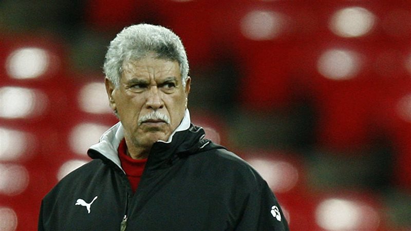 حسن شحاتة مدرب منتخب