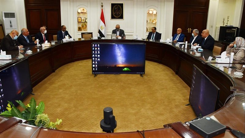 اجتماع وزير الإسكان