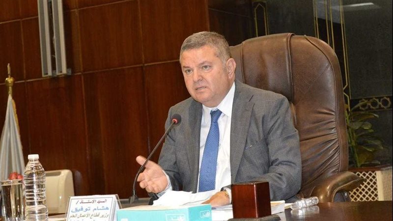  هشام توفيق وزير
