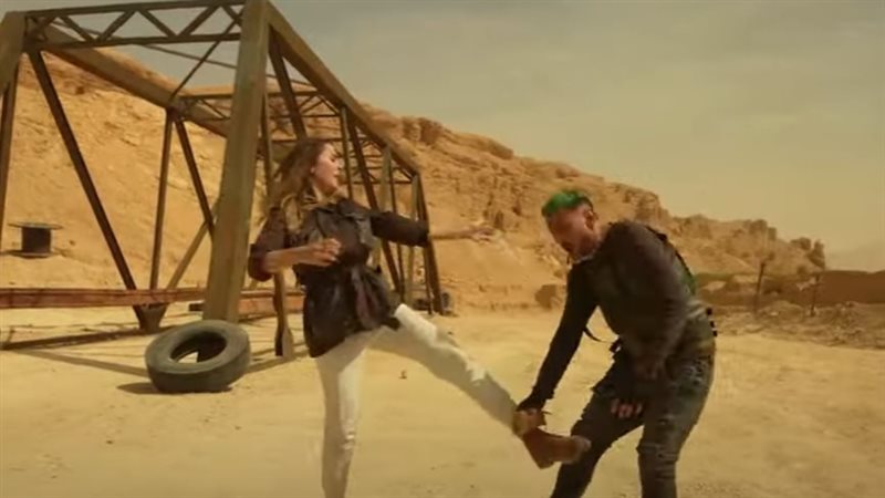 عائشة تضرب رامز جلال