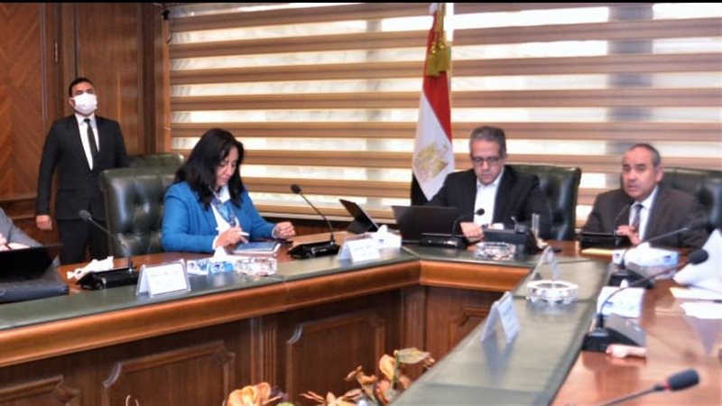 وزيرا الطيران والسياحة