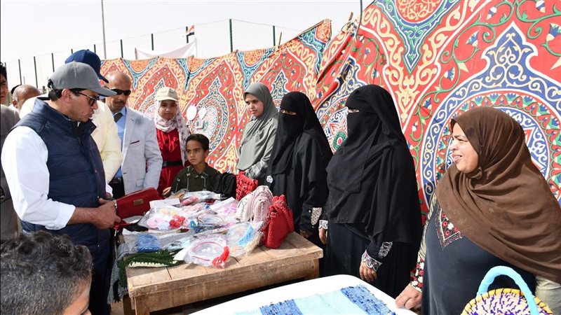 وزير الرياضة يفتتح