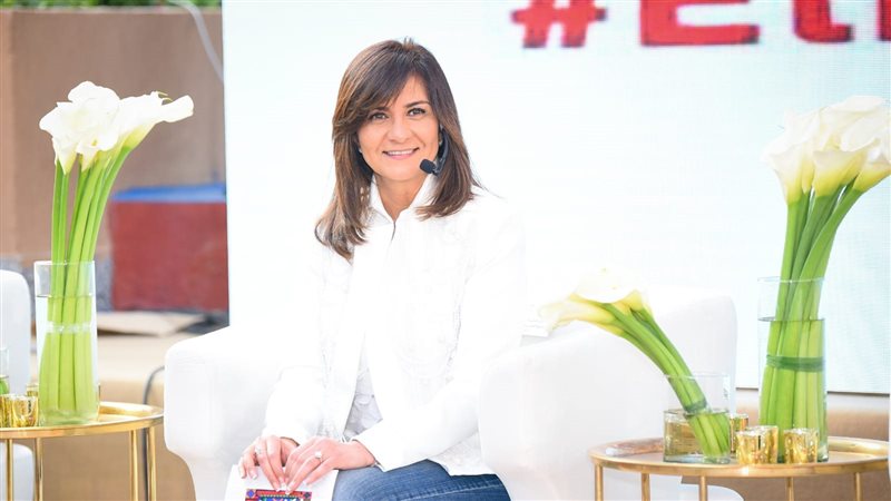 السفيرة نبيلة مكرم