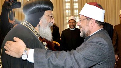 وزير الأوقاف يهنئ البابا تواضروس وجميع الطوائف المسيحية بعيد القيامة