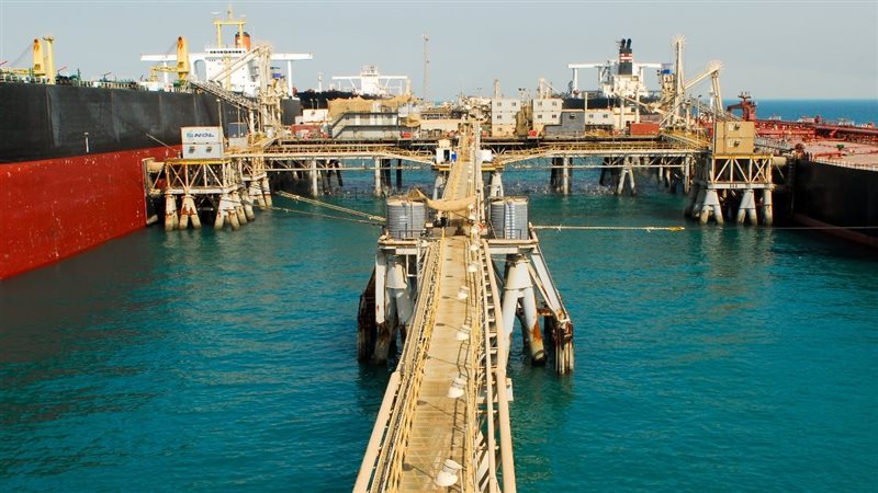 ميناء نفطي 