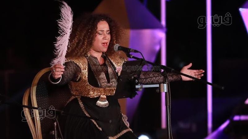 الفنانة غالية بن