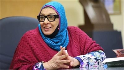 فاطمة السيد أحمد تعبر عن تقديرها لجودة عبد الخالق بعد مشادات جلسة الأحزاب