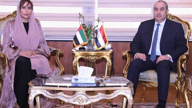 وزير الطيران خلال