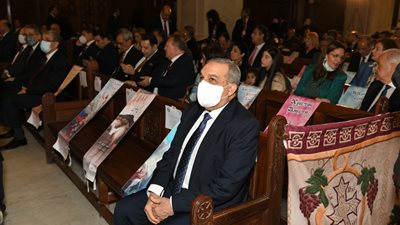 وزير الإنتاج الحربي يحضر قداس عيد القيامة المجيد بالكاتدرائية المرقسية في العباسية
