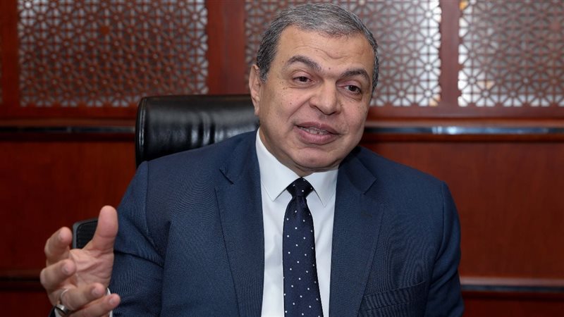 وزير القوي العاملة