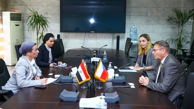 وزيرة البيئة تلتقى سفير التشيك لبحث التعاون بين البلدين