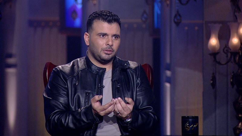 عماد متعب لاعب النادي