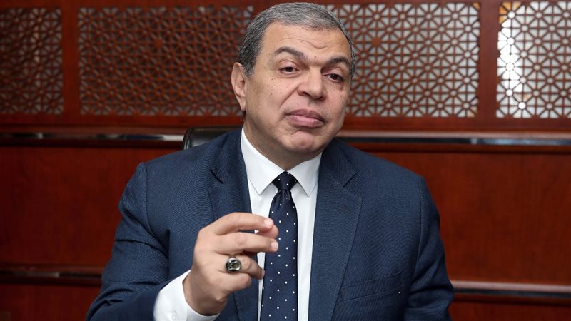 وزير القوي العاملة