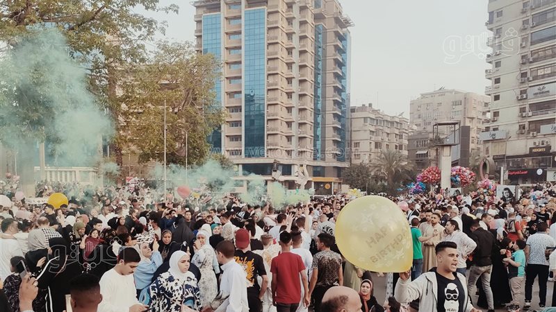 احتفالات المواطنين
