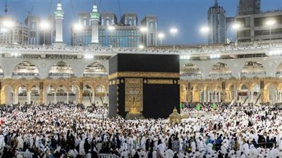 ليلة القدر، امتلاء ساحات الحرم والشوارع المحيطة به في ليلة 27 رمضان (فيديو)
