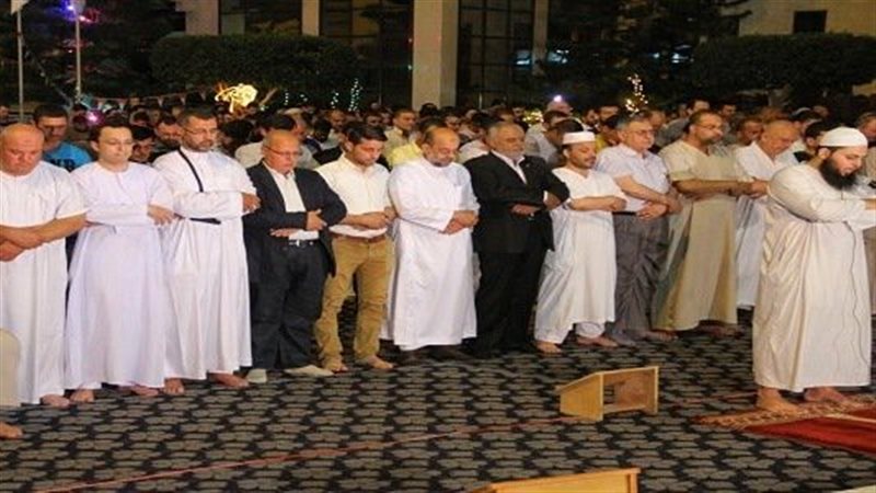 تفسير رؤية إمام المسجد