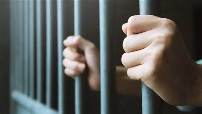 تجديد حبس 5 عاطلين