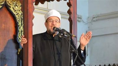 وزير الأوقاف يؤدي خطبة الجمعة بمسجد محمد علي بالقلعة 