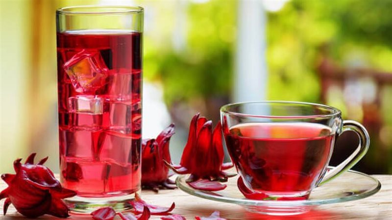 فوائد الكركديه الساخن