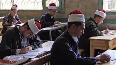 لطلاب النقل الثانوي في المعاهد الأزهرية.. تعرف على عقوبة الغش في الامتحانات 