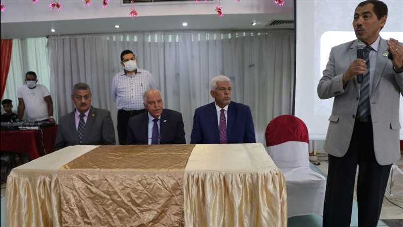 نقيب الزراعيين يفتتح