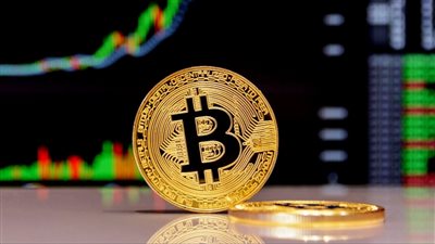 البتكوين تقترب من 100 ألف دولار مع انقسام حول مستقبلها