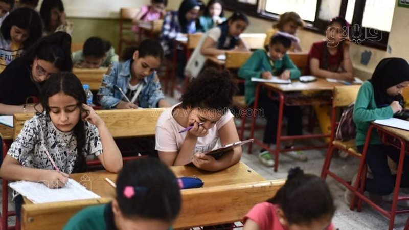 طلاب الصفين الرابع