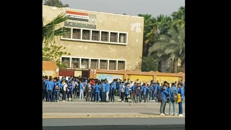 طلاب أولى ثانوي