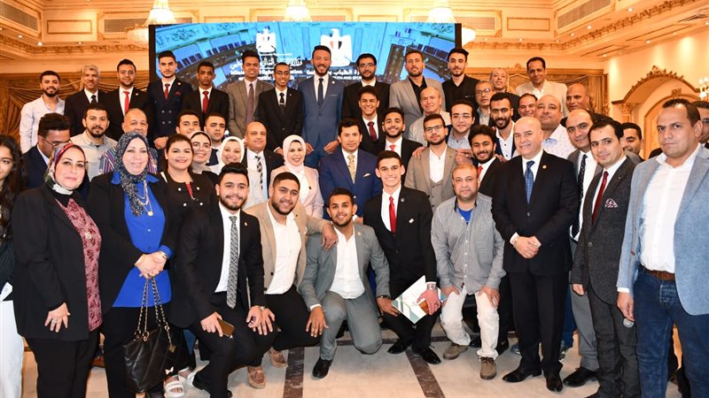 برلمان شباب الجامعات