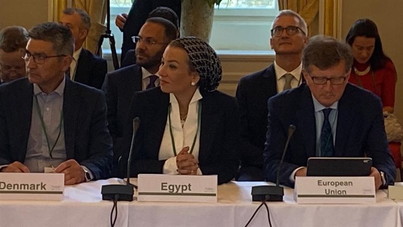 وزيرة البيئة