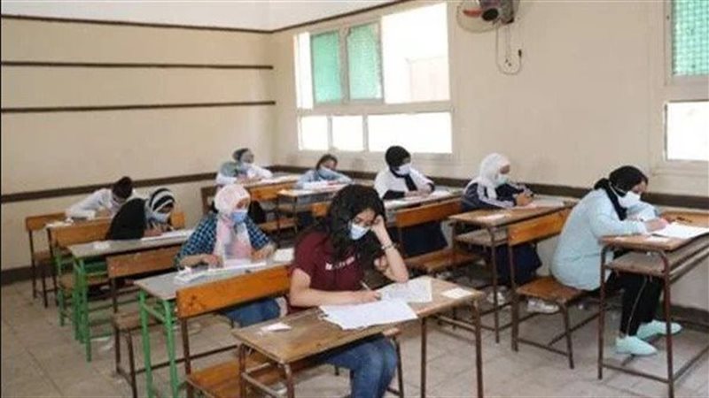 طلاب الشهادة الاعدادية