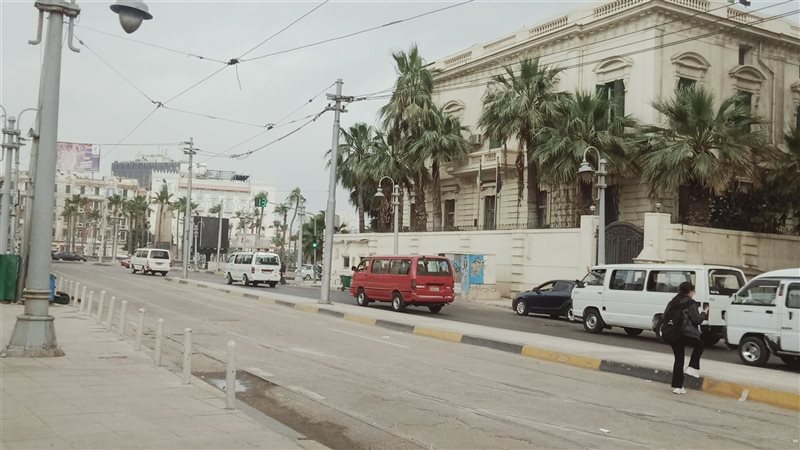 سقوط أمطار خفيفة