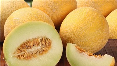 تفسير رؤية الكنتالوب في المنام وعلاقتها بزوال الأحزان والهموم 