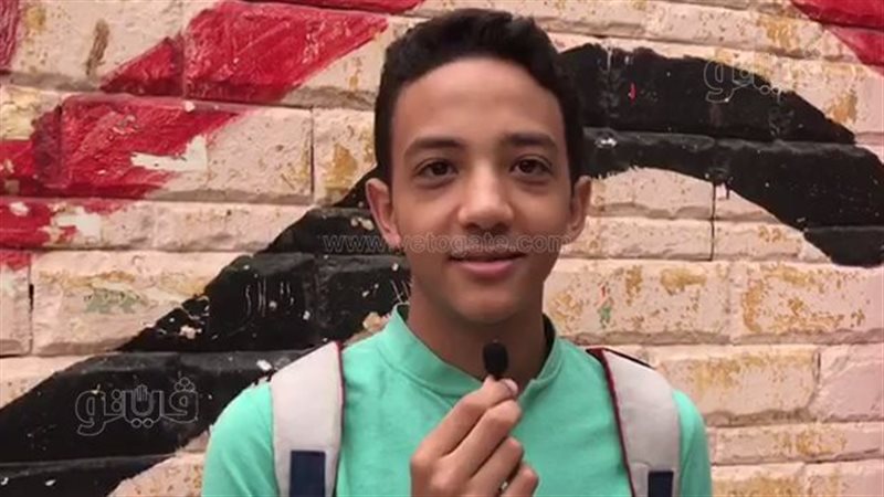 طالب بالشهادة الإعدادية