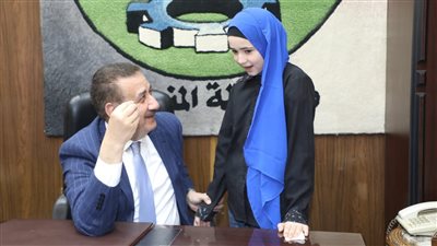 محافظ المنوفية يفحص شكاوى المواطنين ويكلف بإجراءات فورية لحلها