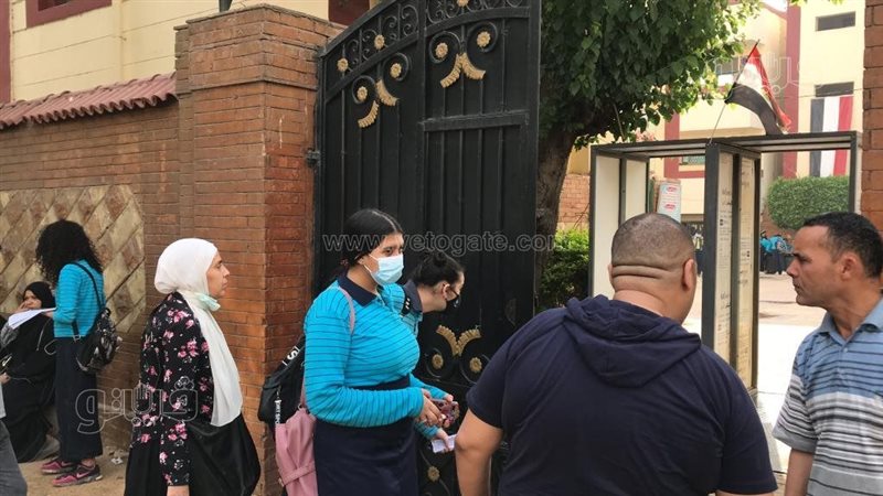 طالبات أولى ثانوي